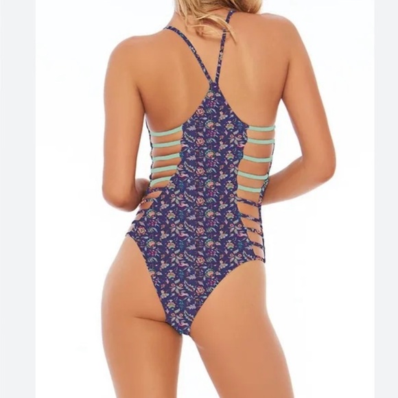 L Space swimsuit SZ 8 - Picture 7 of 7